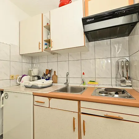 Apartments Maric Primosten Exterior photo