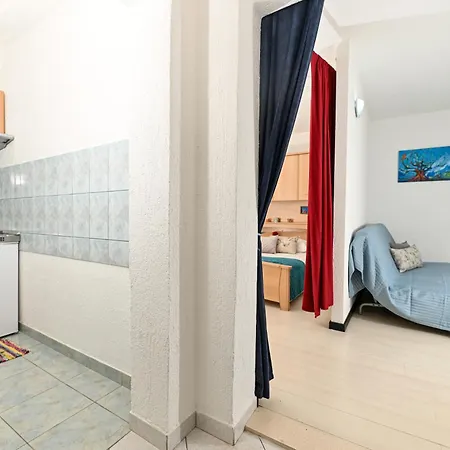 Apartments Maric Primosten Exterior photo