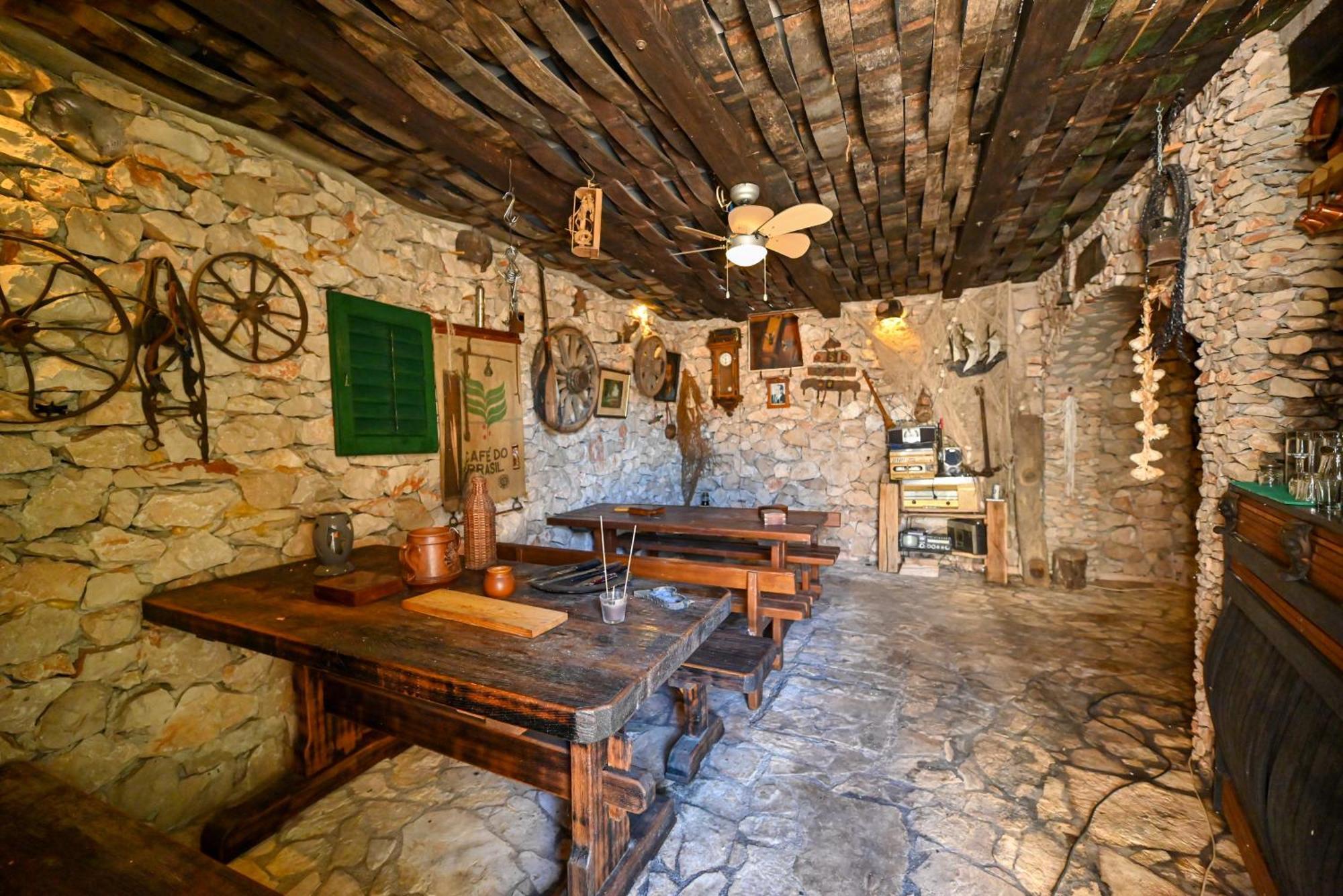 Apartment Maric Primosten