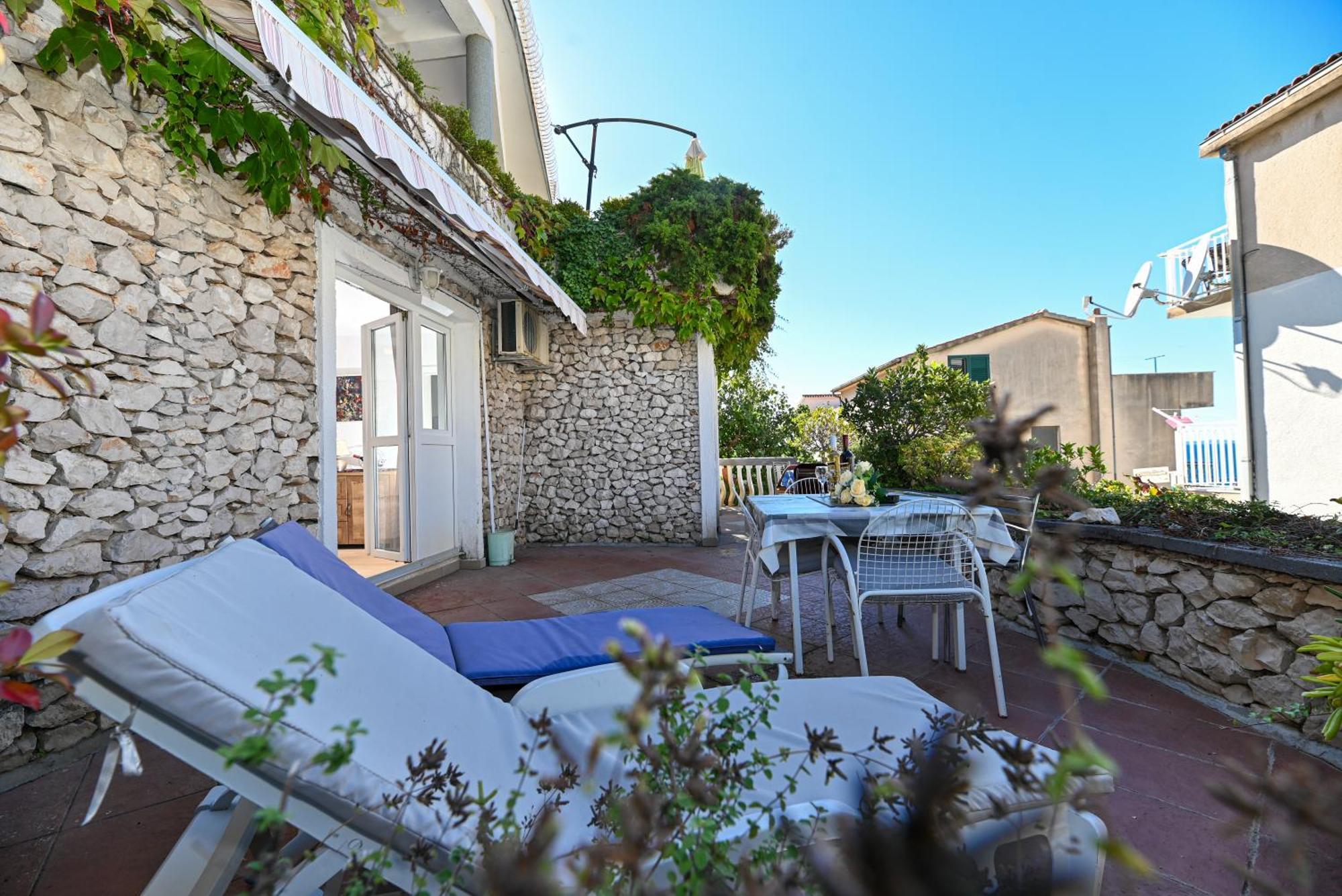 Maric Apartment *