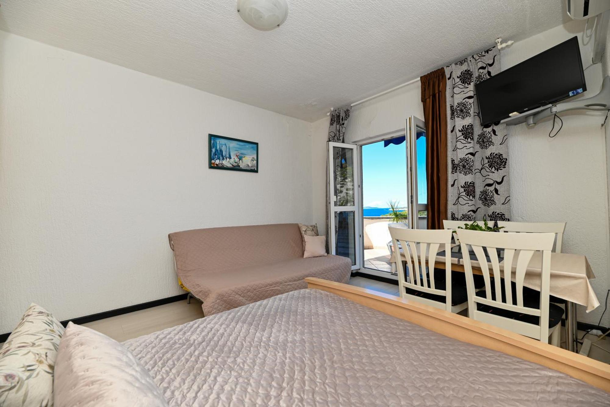 Apartment Maric *