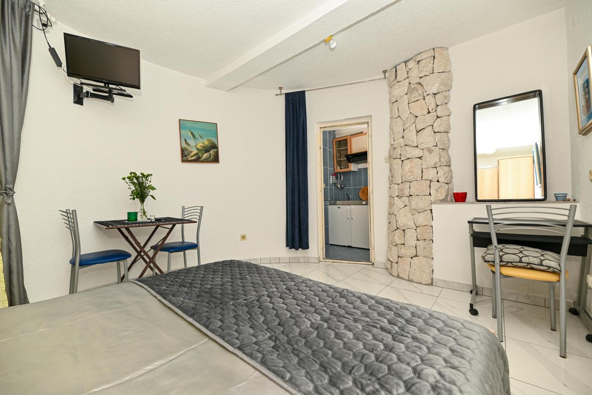 Maric Apartment *